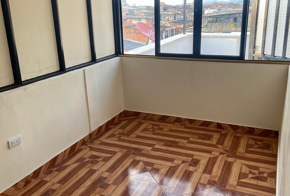CV-0561-5-PISO-2