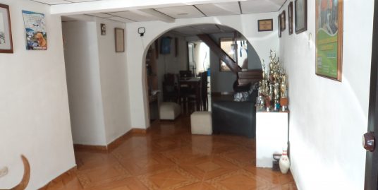 CVOC-0133 Se vende casa en Manizales, en el barrio La Enea.