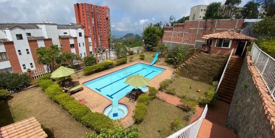 CVOC-0138 Se vende casa en Manizales, en sector residencial.