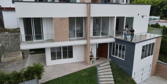 CVOC-0153 SE VENDE CASA EN DOSQUEBRADAS RISARALDA