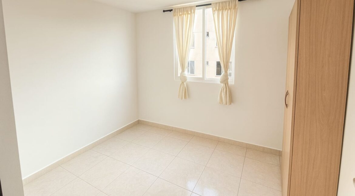 eeb0c9cb-3a3b-49d6-9051-62985eeff286