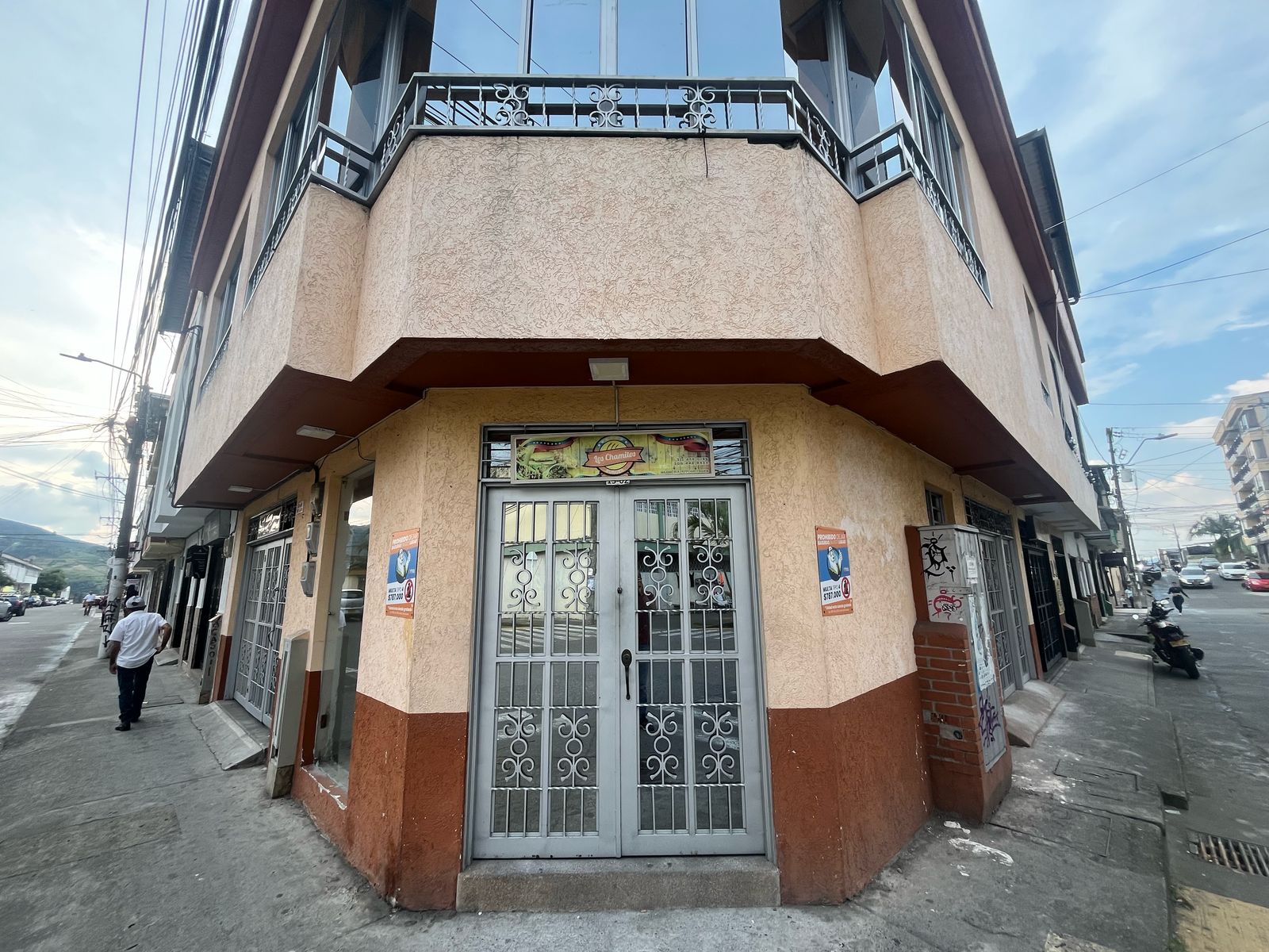 C-54H2 SE ARREINDA LOCAL COMERCIAL EN CHINCHINÁ CALDAS