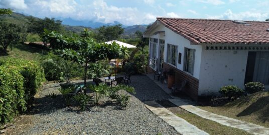 CÑVOC-0097 SE VENDE CABAÑA EN EL KILOMETRO 41 VIA MEDELLIN