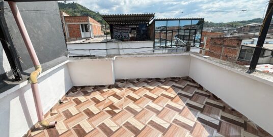 CV-0642 SE VENDE CASA EN EL PARAISO, CHINCHINA, CALDAS