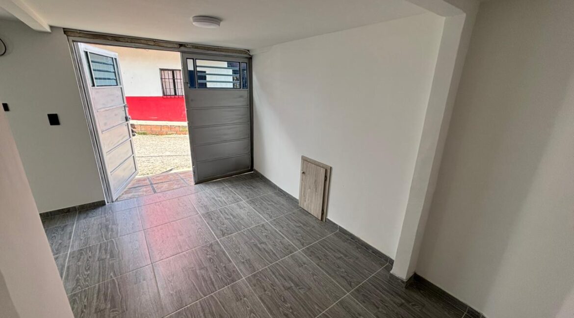 1dfa333e-c879-444f-92f0-ee72919304bd