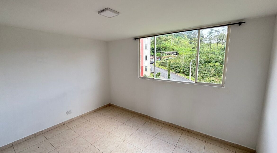 3e003de0-b662-4ee9-aad1-3b34f3edc055