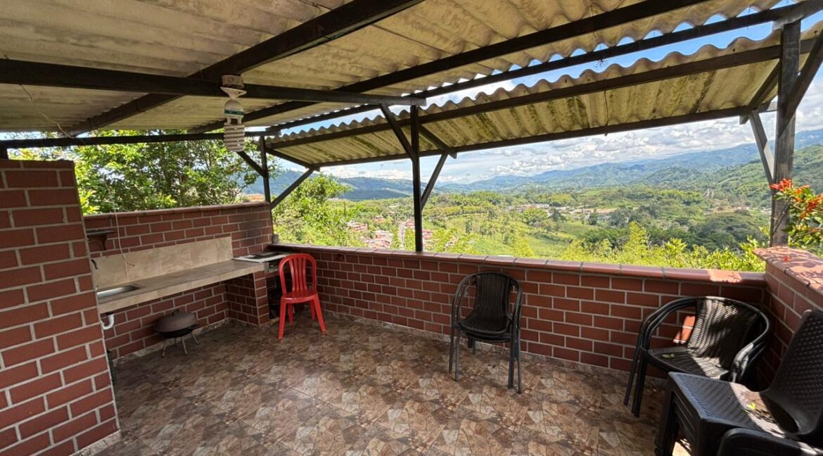 a56a04b2-2585-4a52-86cb-95b476337fa1