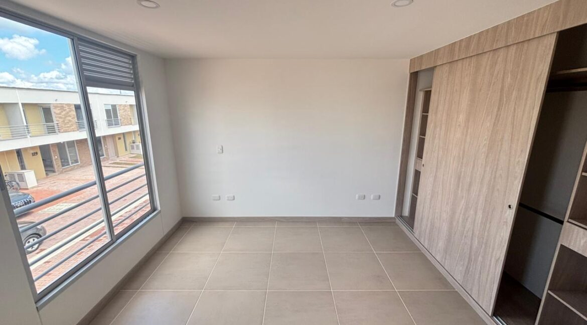 WhatsApp Image 2025-12-23 at 11.00