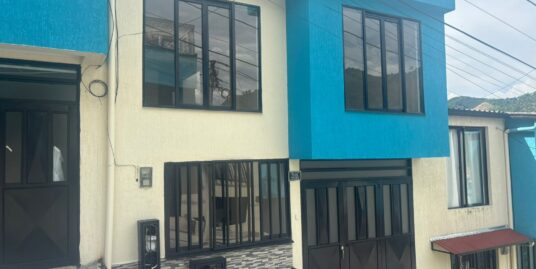 CV-0654 SE VENDE CASA EN CHINCHINA CALDAS